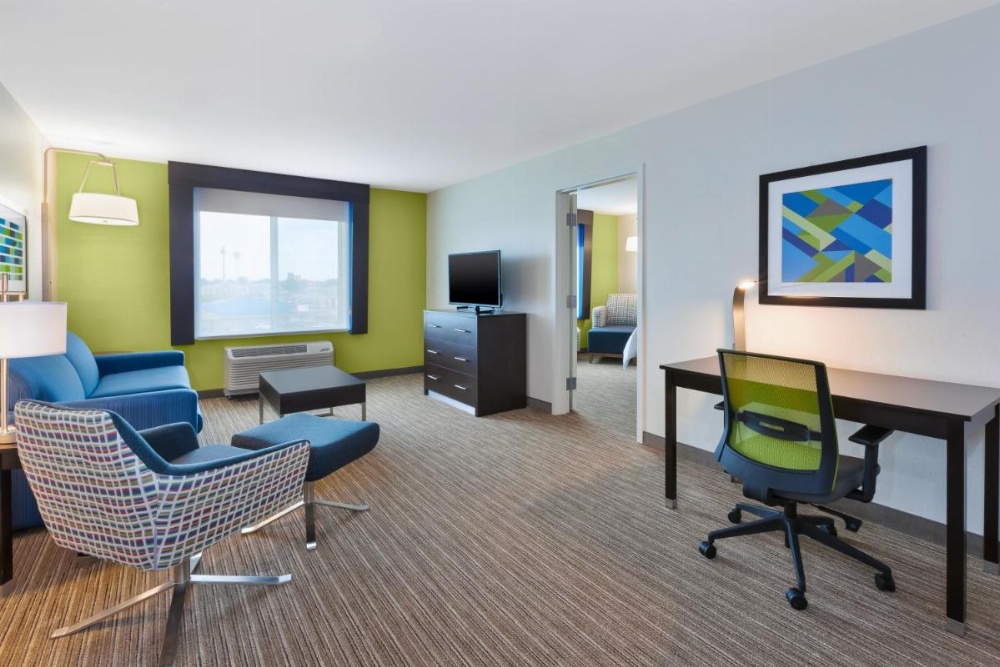 Room image 5