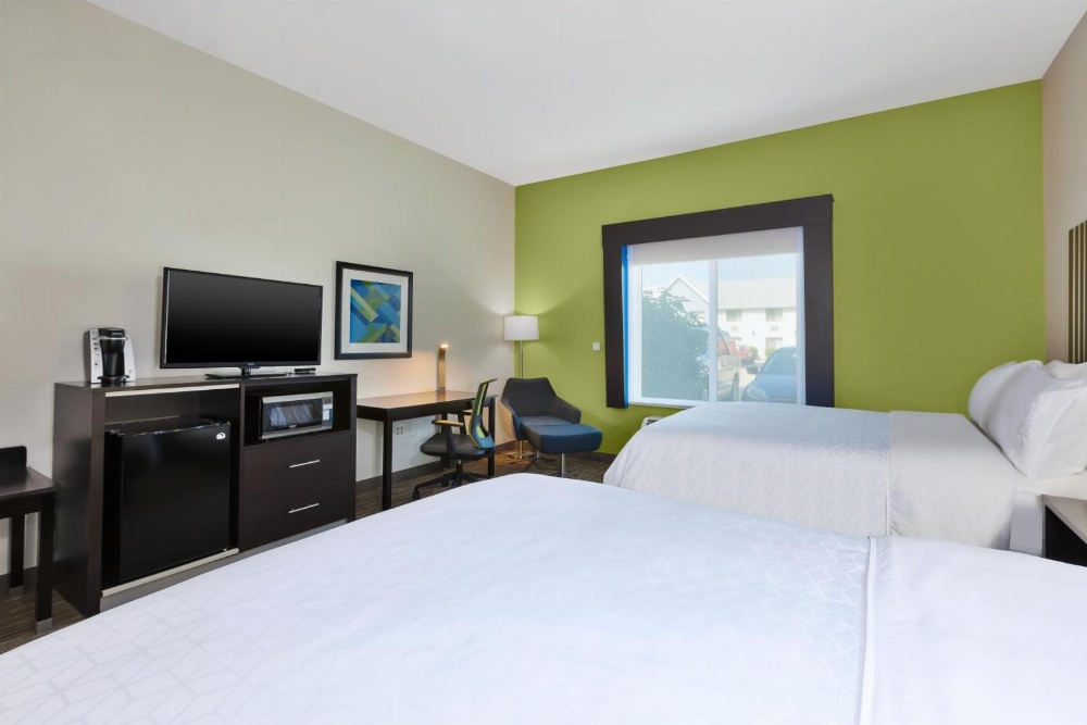 Holiday Inn Express & Suites - Effingham Main image