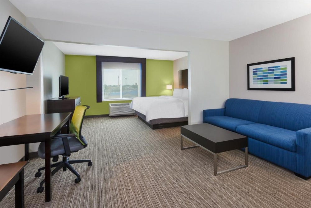 Room image 3