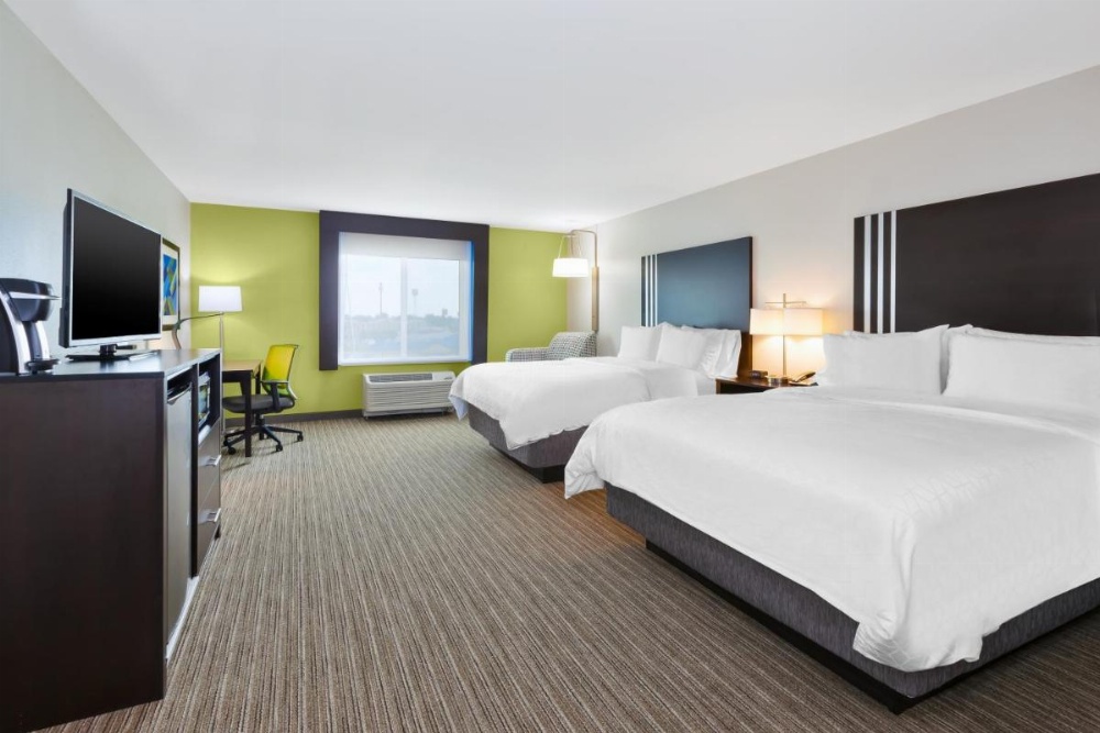 Room image 3